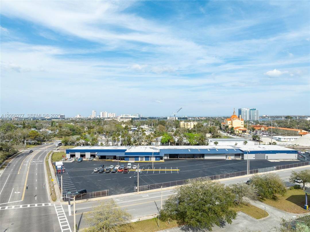 Value add multi bay industrial asset in the heart of Daytona Beach.