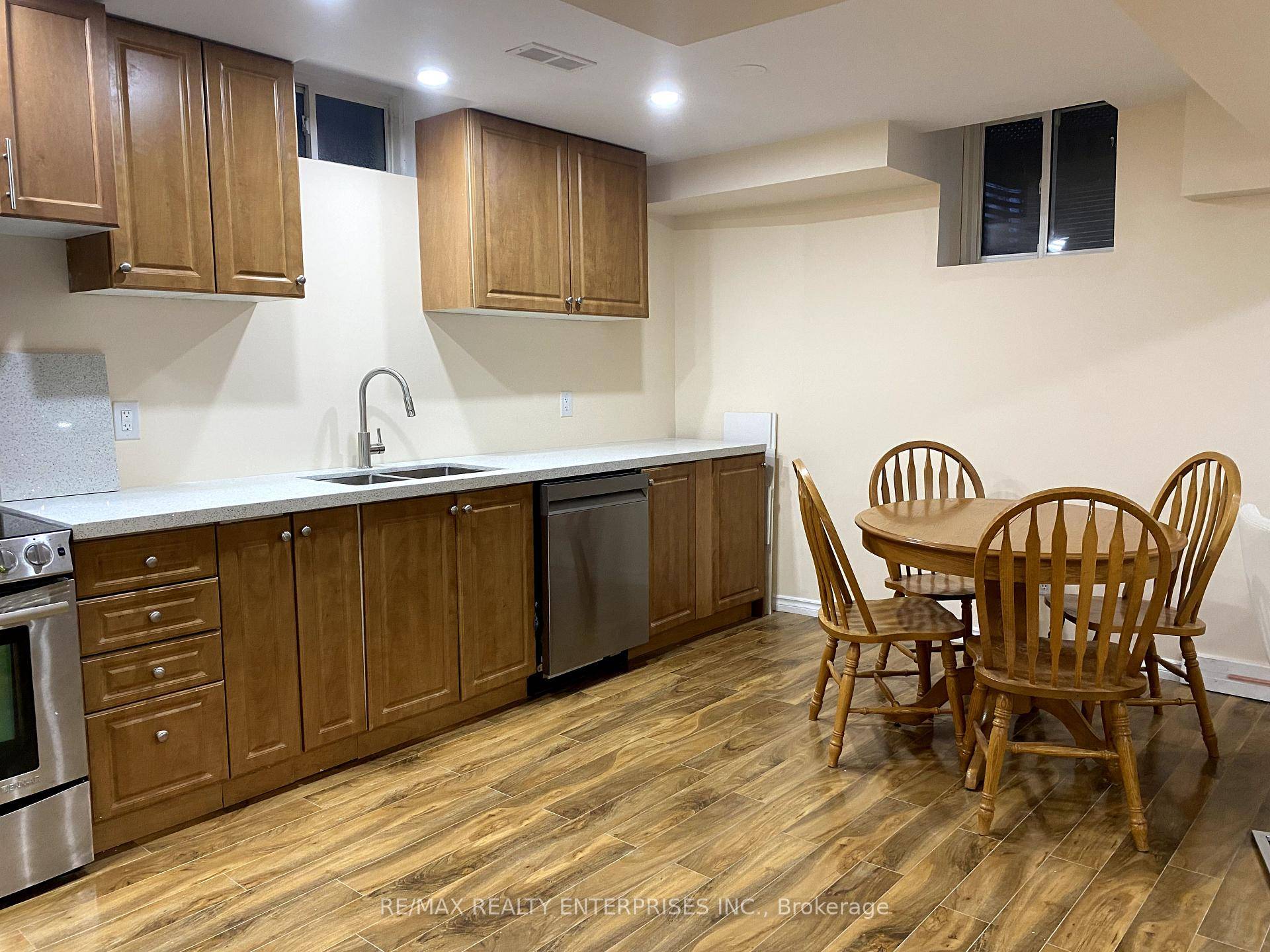 Discover this bright, open concept beautiful luxury finished one bedroom basement apartment in the heart of Mississauga.