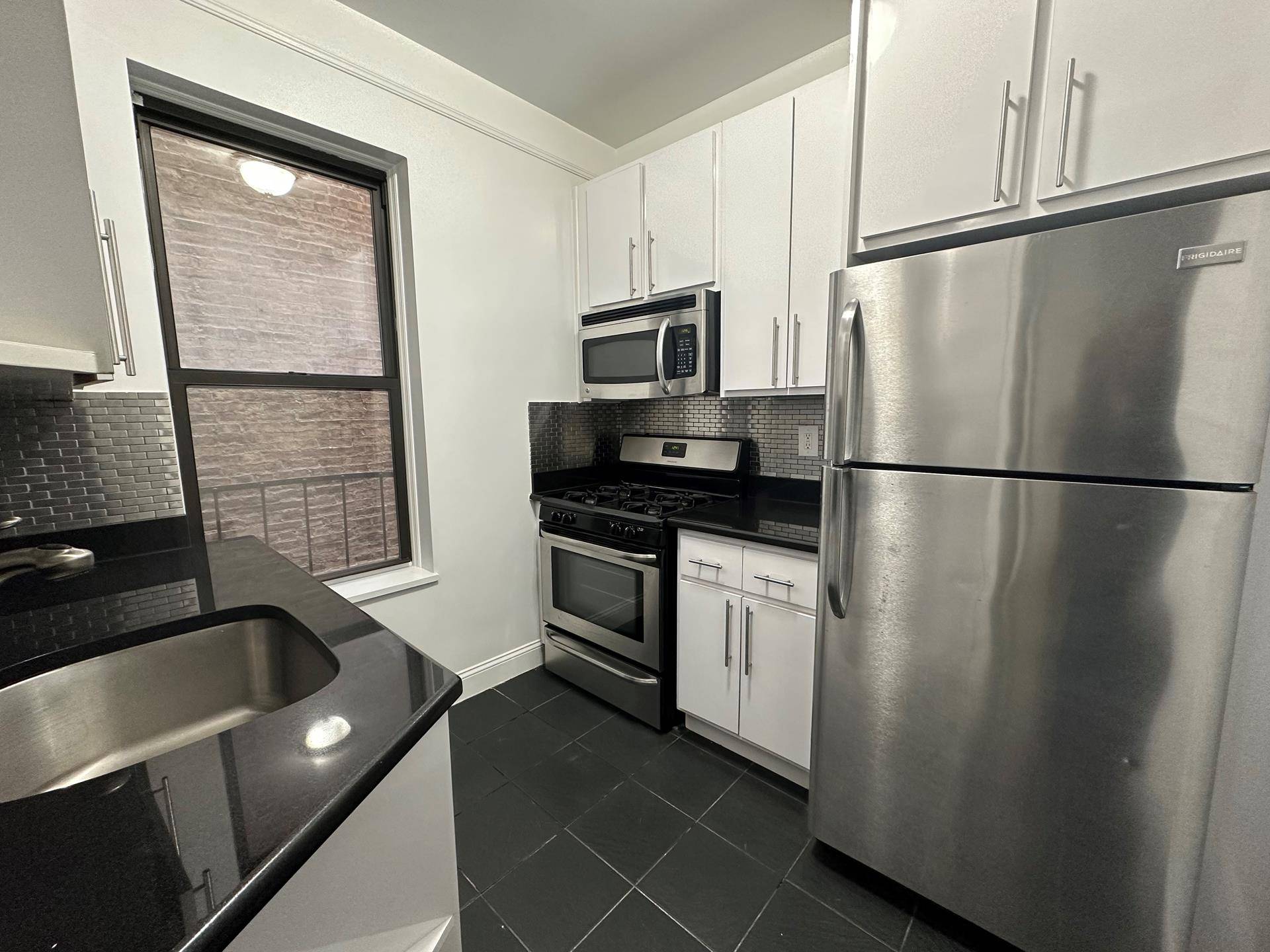 Beautifully renovated 1 bedroom apartment located in the heart of SOHO.