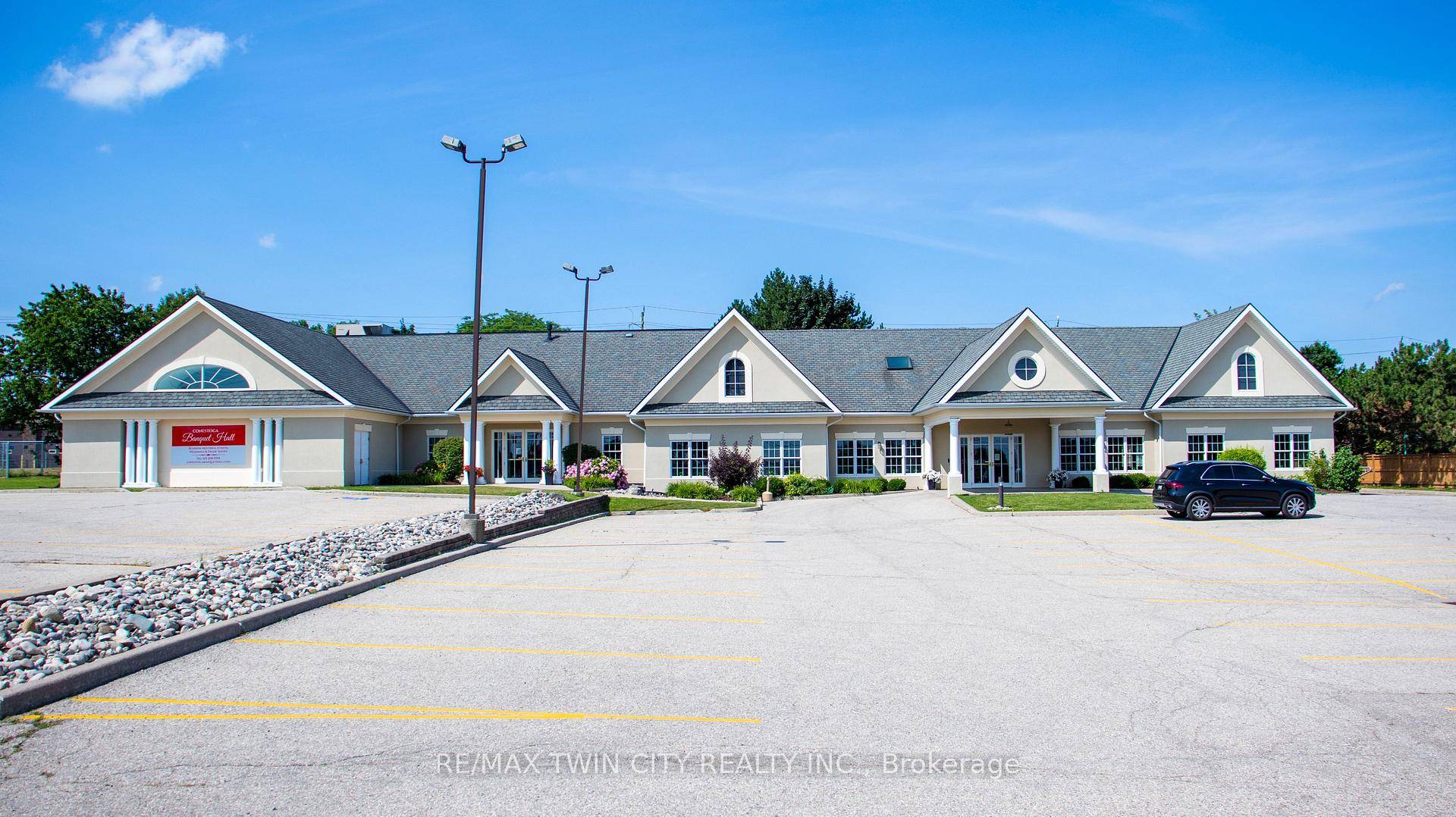 VTB possible. Beautiful Banquet Hall approx.