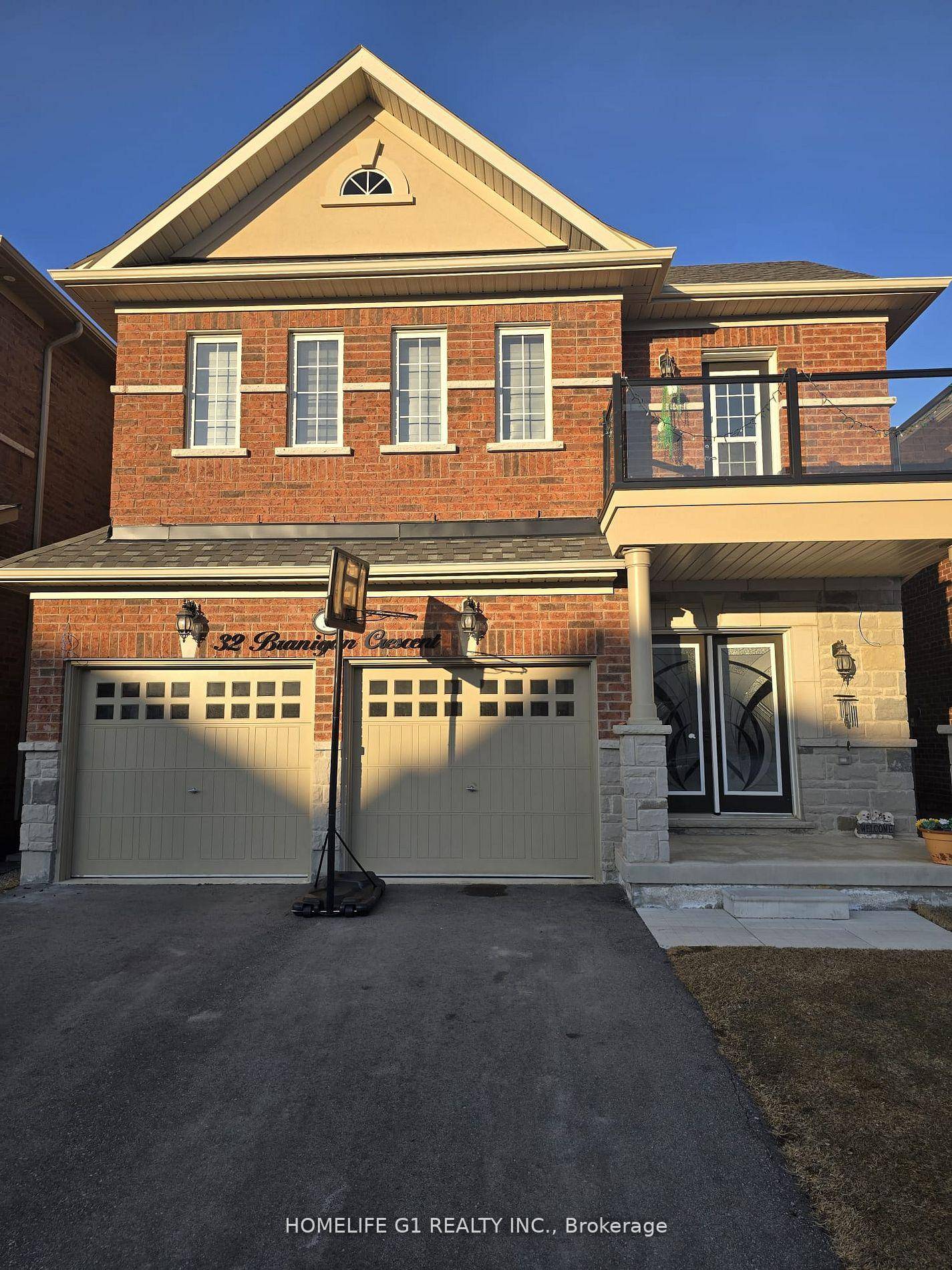 Welcome to this beautiful house located in a brand new neighborhood of Georgetown.