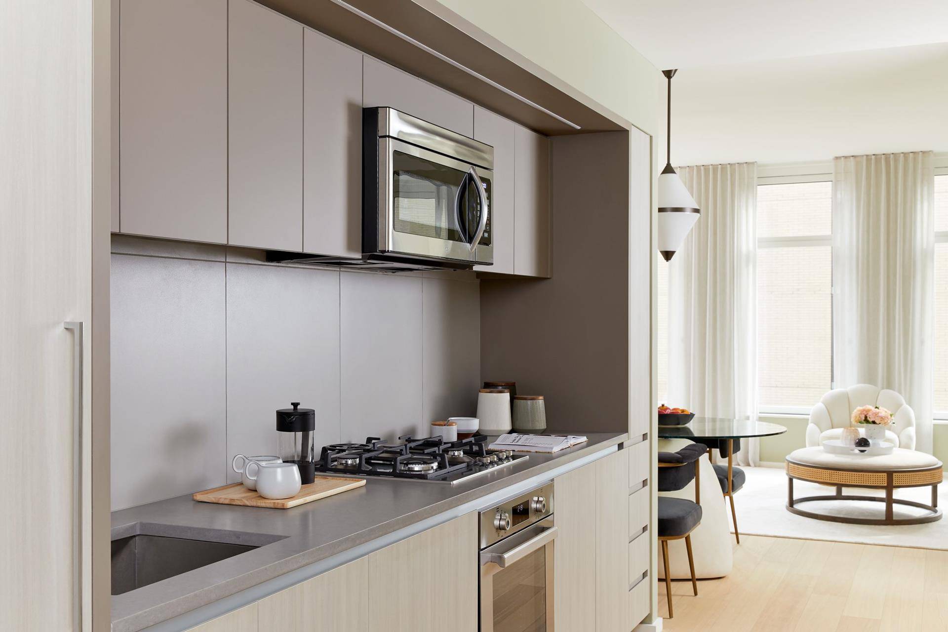 Perfectly positioned in the center of Downtown, 7 Dey offers stunning studio, one, two, and three bedroom luxury rental apartments with a select number of units featuring private terraces.