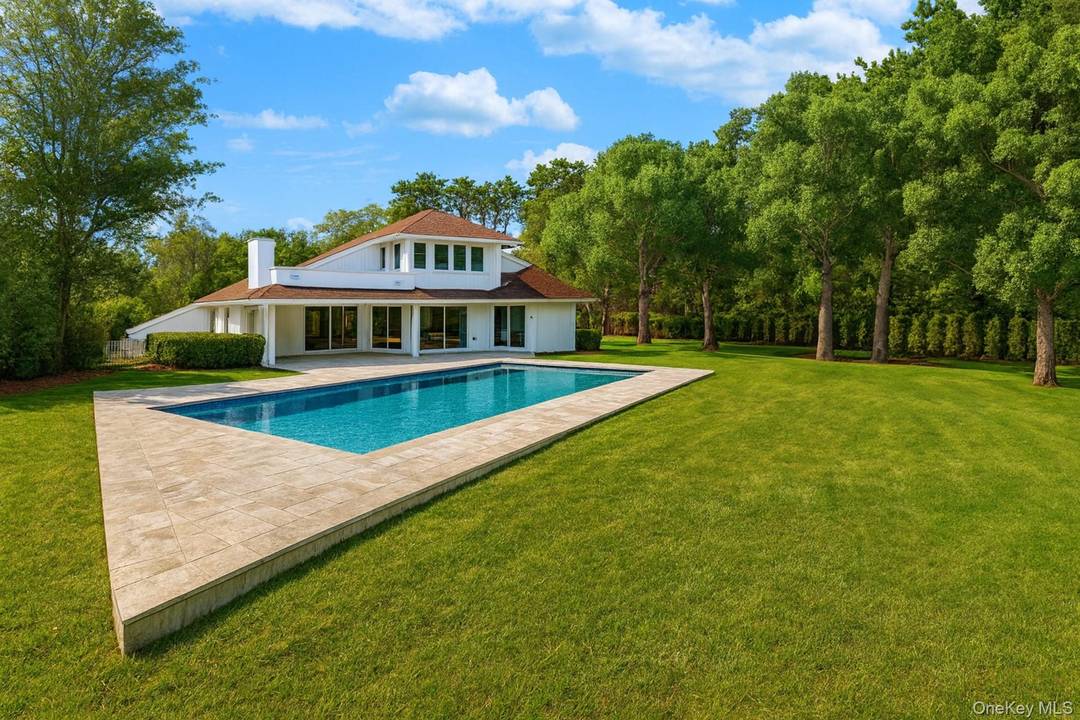 Experience the pinnacle of Hamptons summer living in this beautifully appointed 4 bedroom retreat, thoughtfully designed for both relaxation and entertaining.