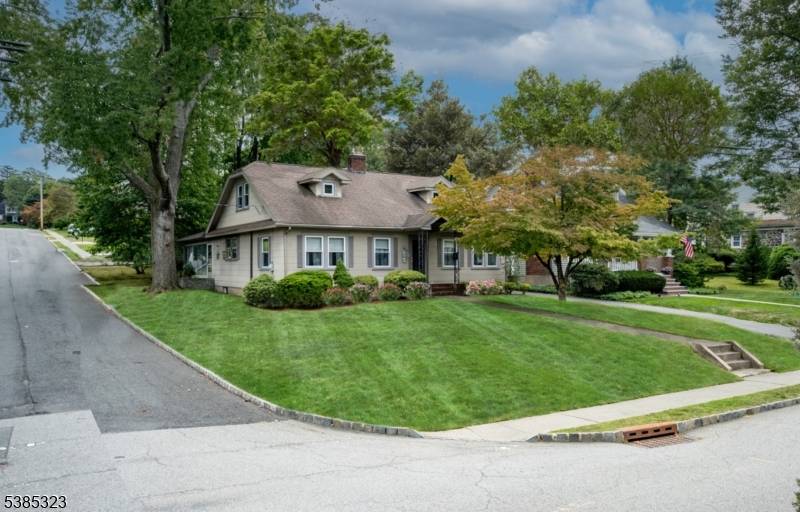 Nestled in a peaceful neighborhood and sought after Washington Elementary School District, this beautifully maintained craftsman style ranch offers the perfect blend of classic charm and modern convenience.
