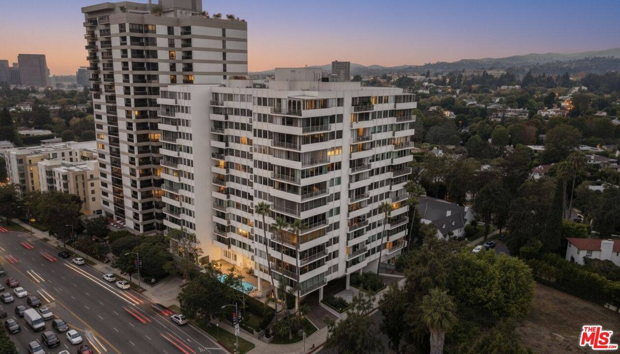 10433   Wilshire Blvd 1BR Westwood La