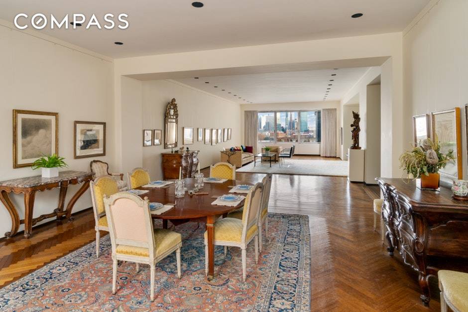 Loft Living at River HouseIn one of New York s most prestigious and highly serviced cooperatives, this nine room apartment has a contemporary feel airy, light filled, and elegant.