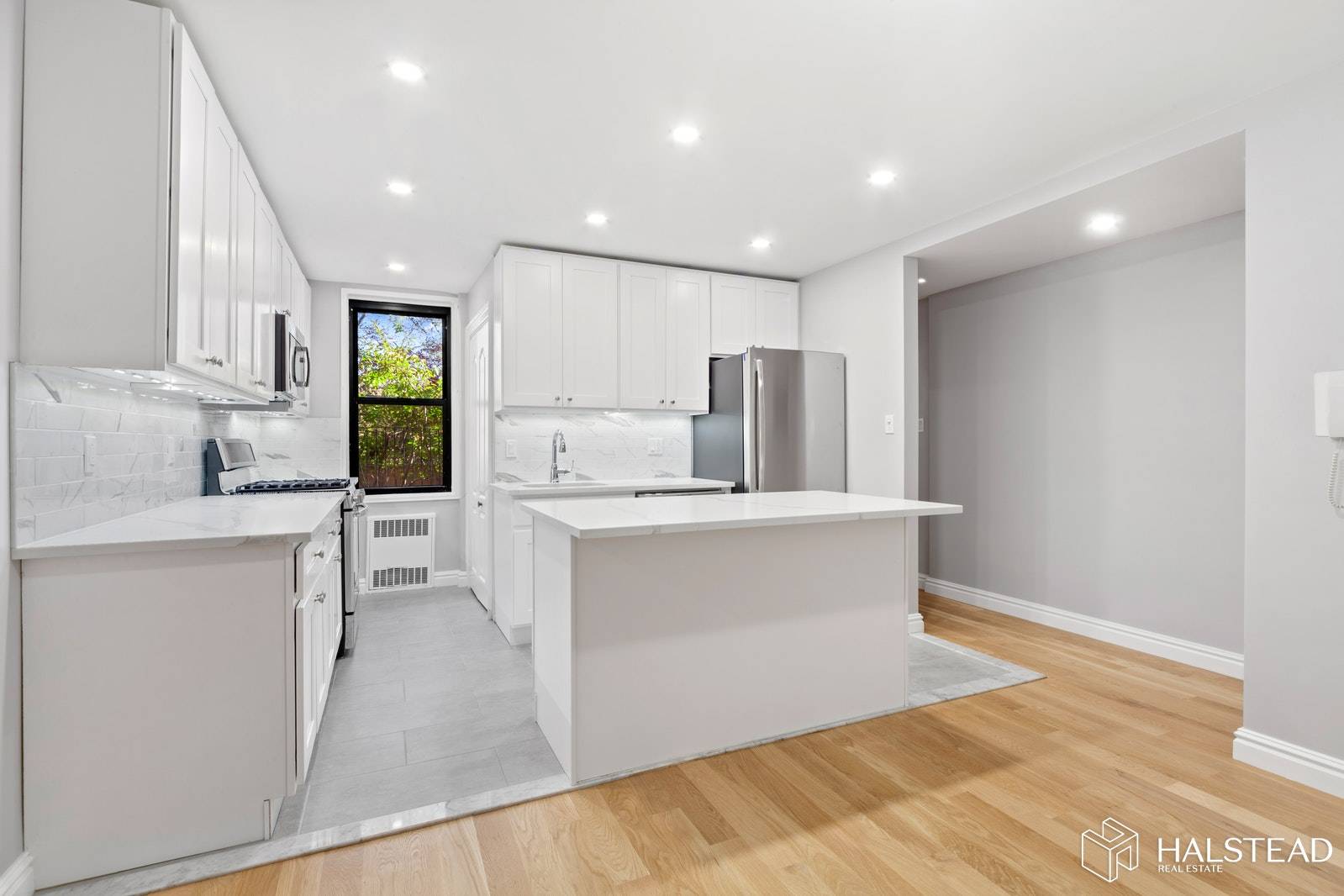 SHOWING BY APPOINTMENT ! BACK ON THE MARKET AND BETTER THAN EVER !