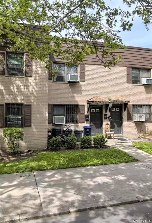 Beautifully maintained 2 bedroom, 1 bath unit featuring a spacious living room, dedicated dining area, and kitchen equipped with all stainless steel appliances.