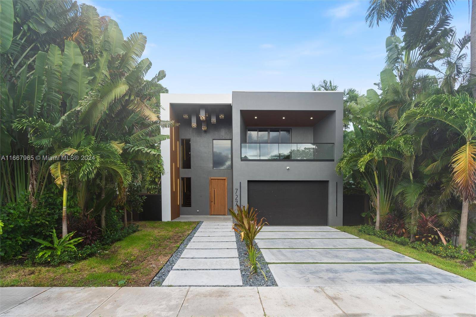 Brand new construction build in the heart of Fort Lauderdale's Victoria Park.