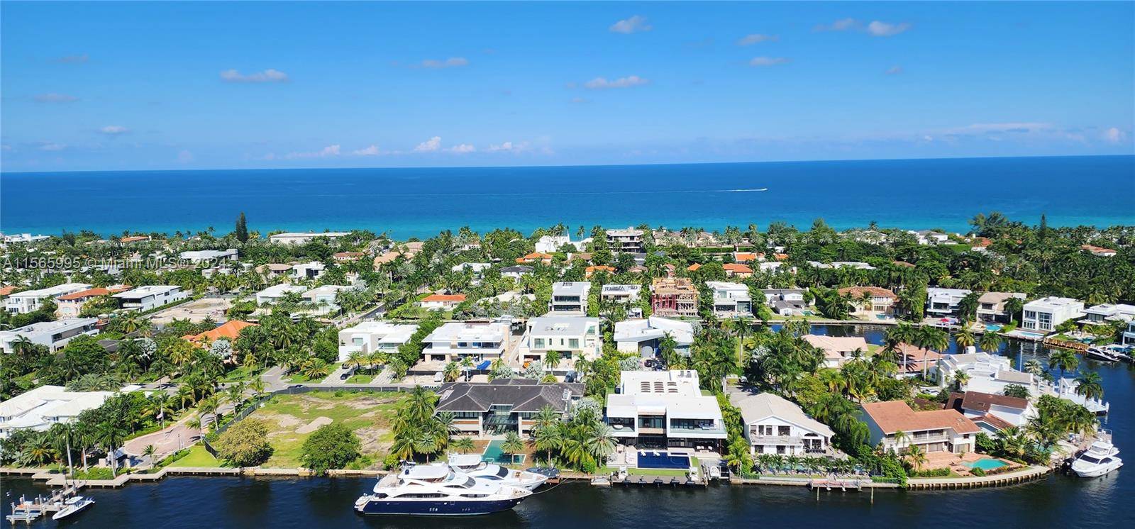 FULLY FURNISHED, SPACIOUS 4 BEDROOM 5 BATHROOM APARTMENT IN THE HEART OF AVENTURA.