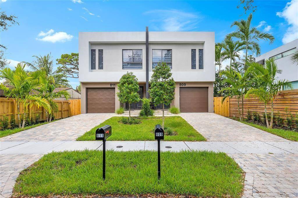 AMAZING BRAND NEW, FULLY TURNKEY FURNISHED 3 BED 4 BATH POOL TOWNHOME IN THE HEART OF TARPON RIVER, FORT LAUDERDALE'S FASTEST GROWING NEIGHBORHOOD !