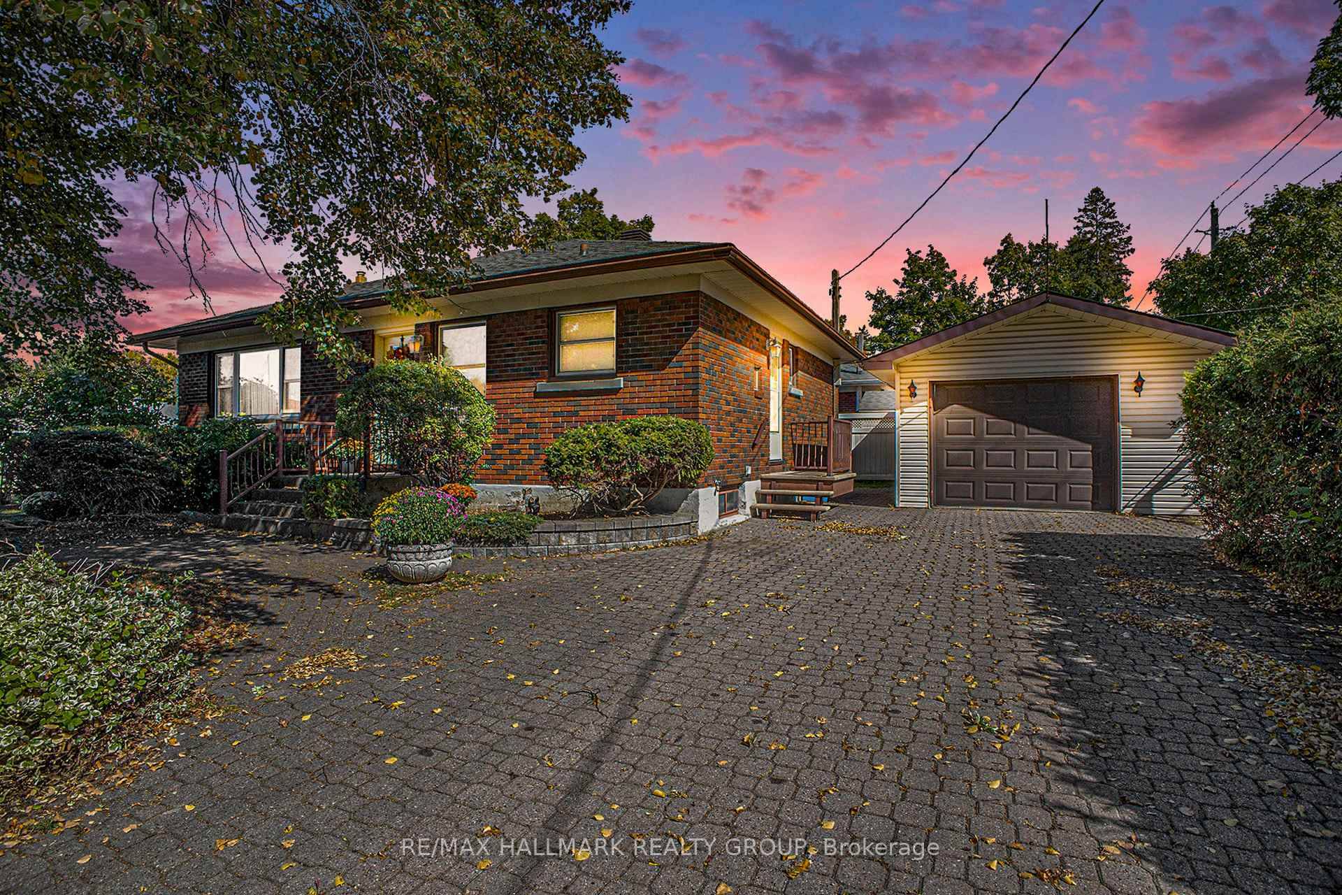 Well maintained 3 bedroom, 1.