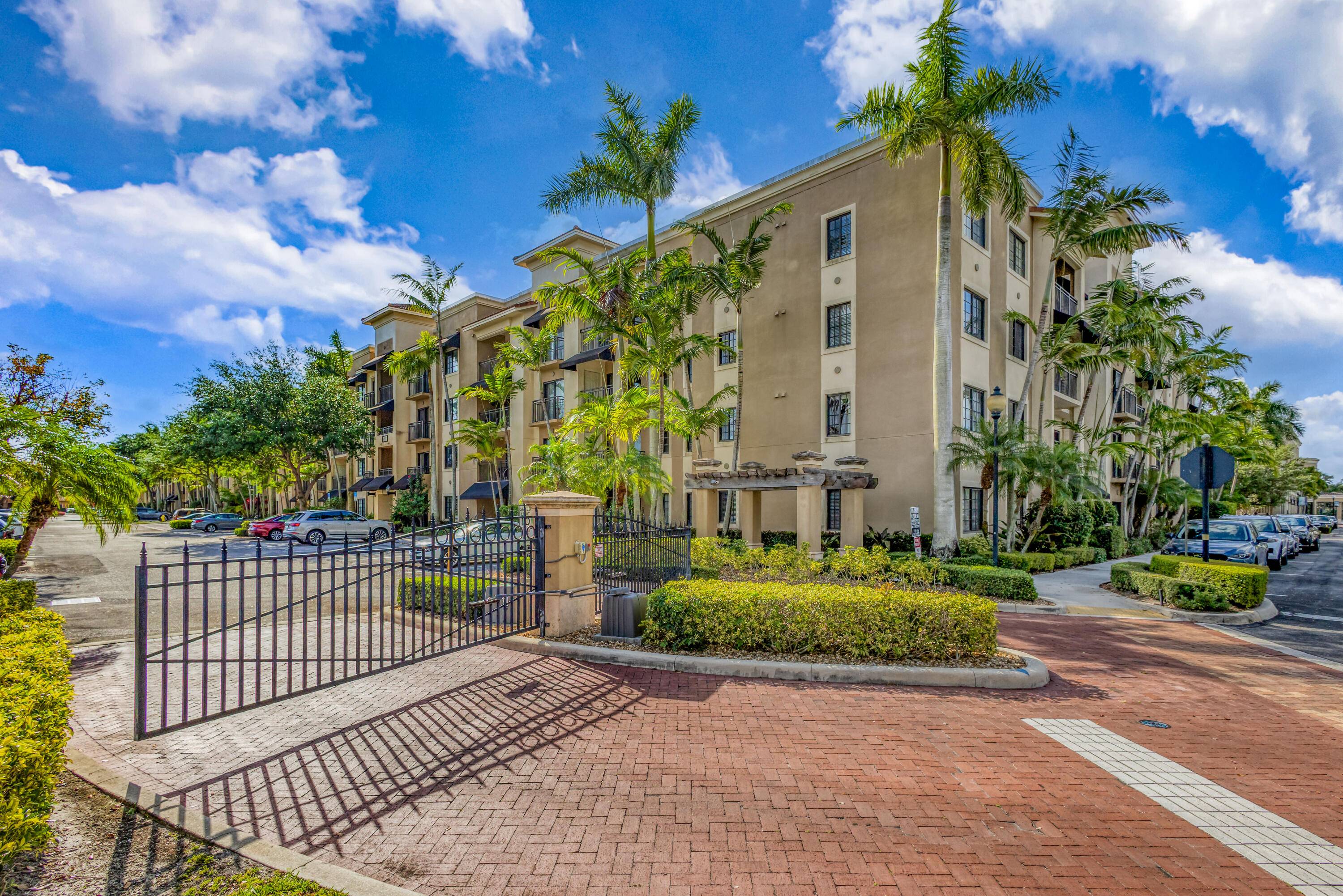 Rarely Available Corner 3 Bed, 3 Bath Den Condo with Water Views Resort Style Amenities !