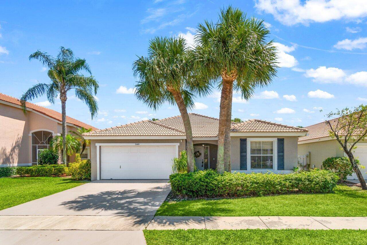 Welcome to this beautifully maintained 3 bedroom, 2 bathroom single story home located in the highly sought after community of Winston Trails.