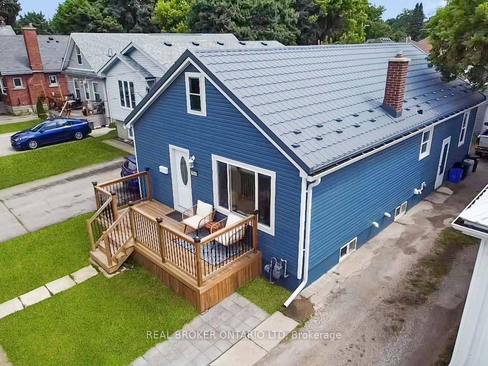 this Versatile Home could be exactly what you need.