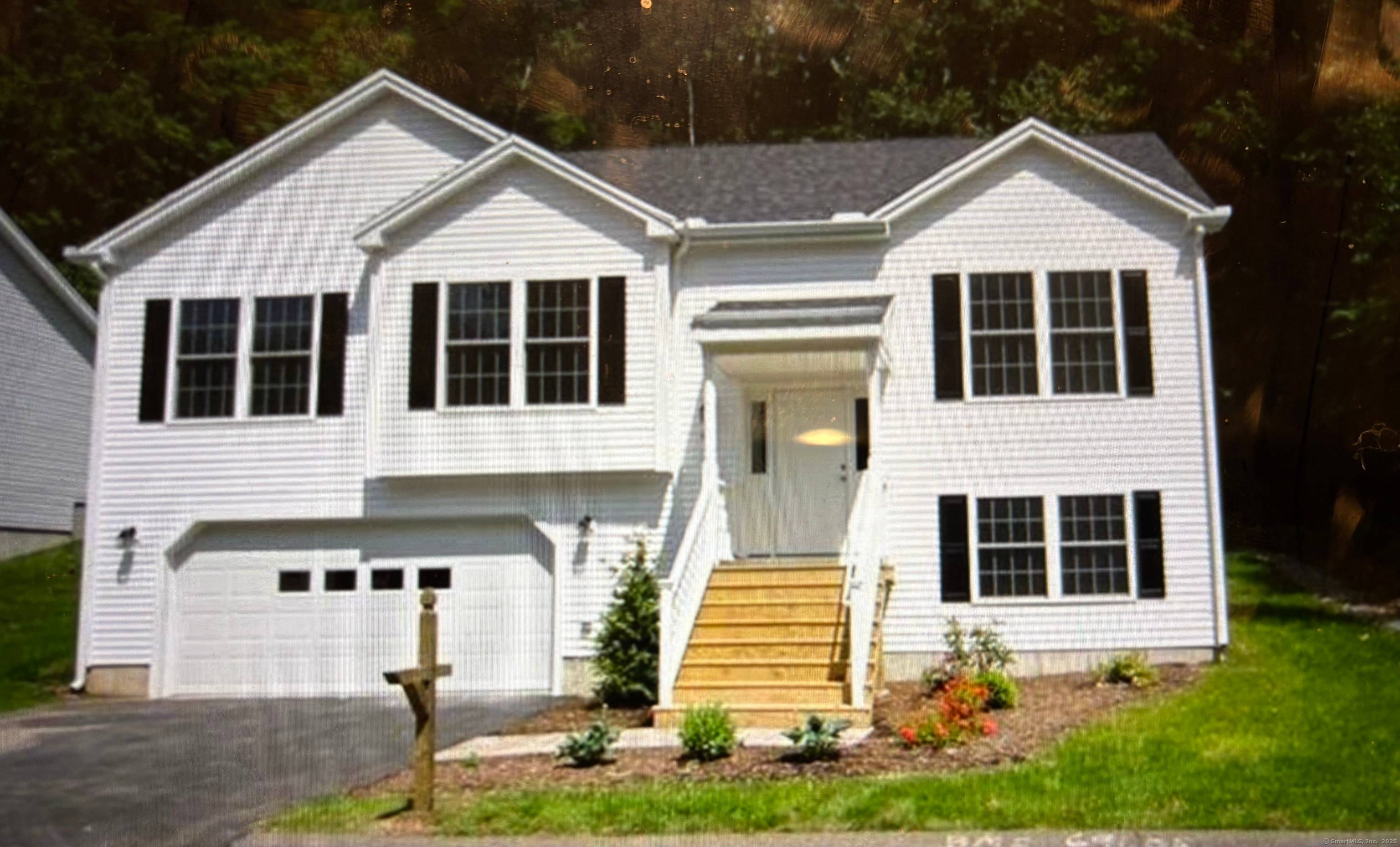 Turn Key Raised Ranch in Sought After Tolland Neighborhood 43 Belvedere Dr Welcome to this beautifully maintained 3 bedroom, 3 full bath raised ranch in the desirablebcommunity of Tolland, CT.