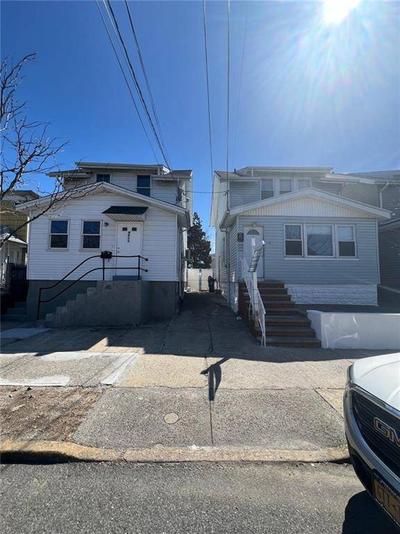Canarsie best priced 1 family immaculate Fully detached totally renovated duplex 2 bedrooms with large living room, Formal Dining open plan kitchen with new cabinets amp ; appliances !