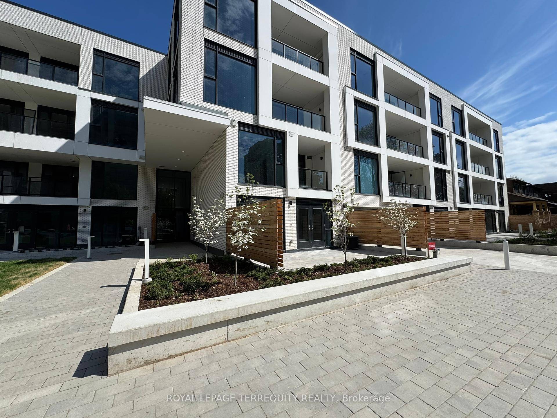 Welcome to The Residences of Keewatin Park.