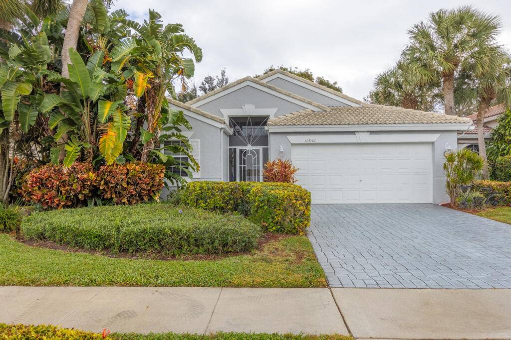 LOWEST SINGLE FAMILY HOME IN BEAUTIFUL MAJESTIC ISLES, 399, 000 !