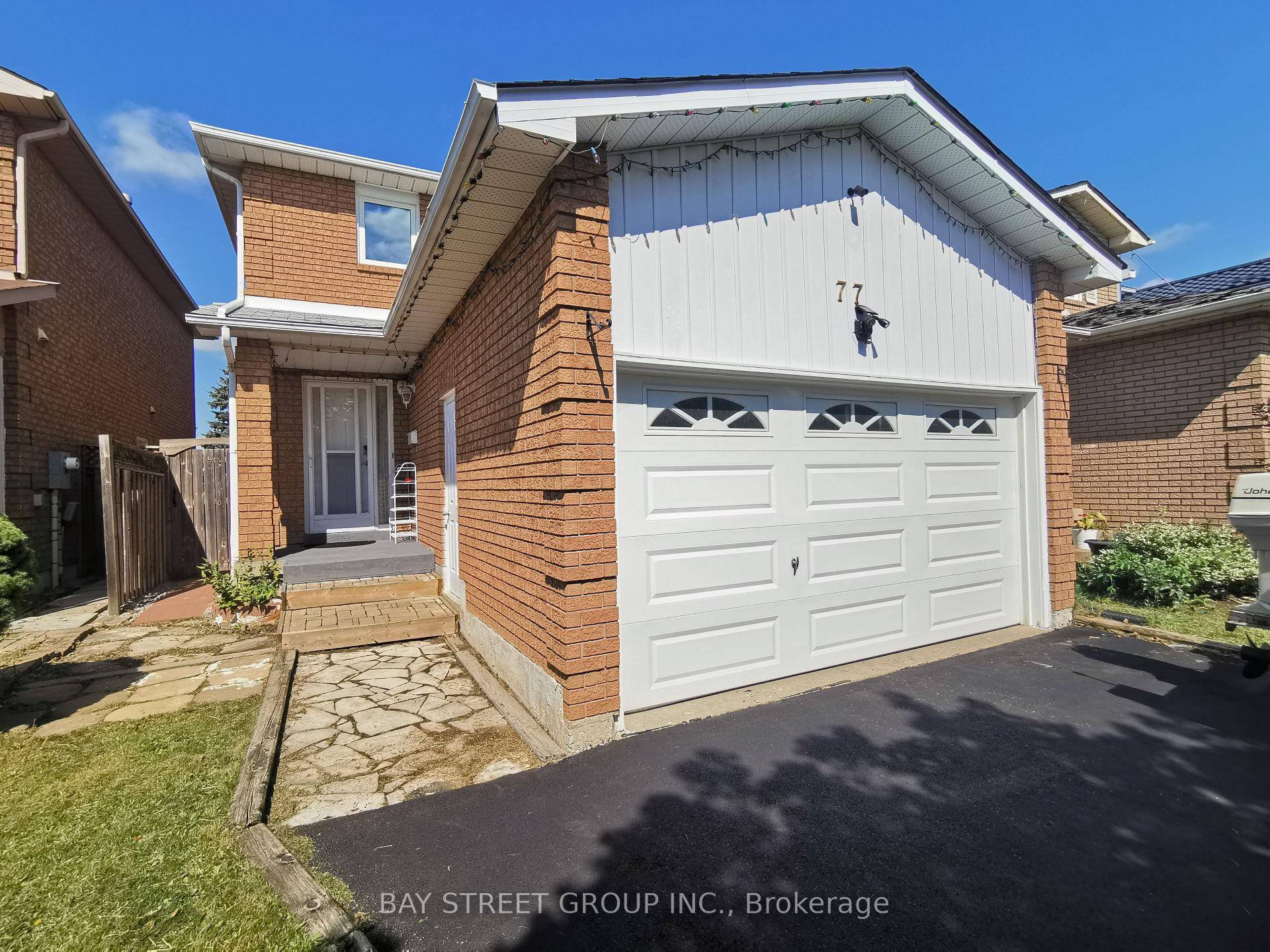 Welcome to this elegant and contemporary residence in the high demand Heart Lake West community.