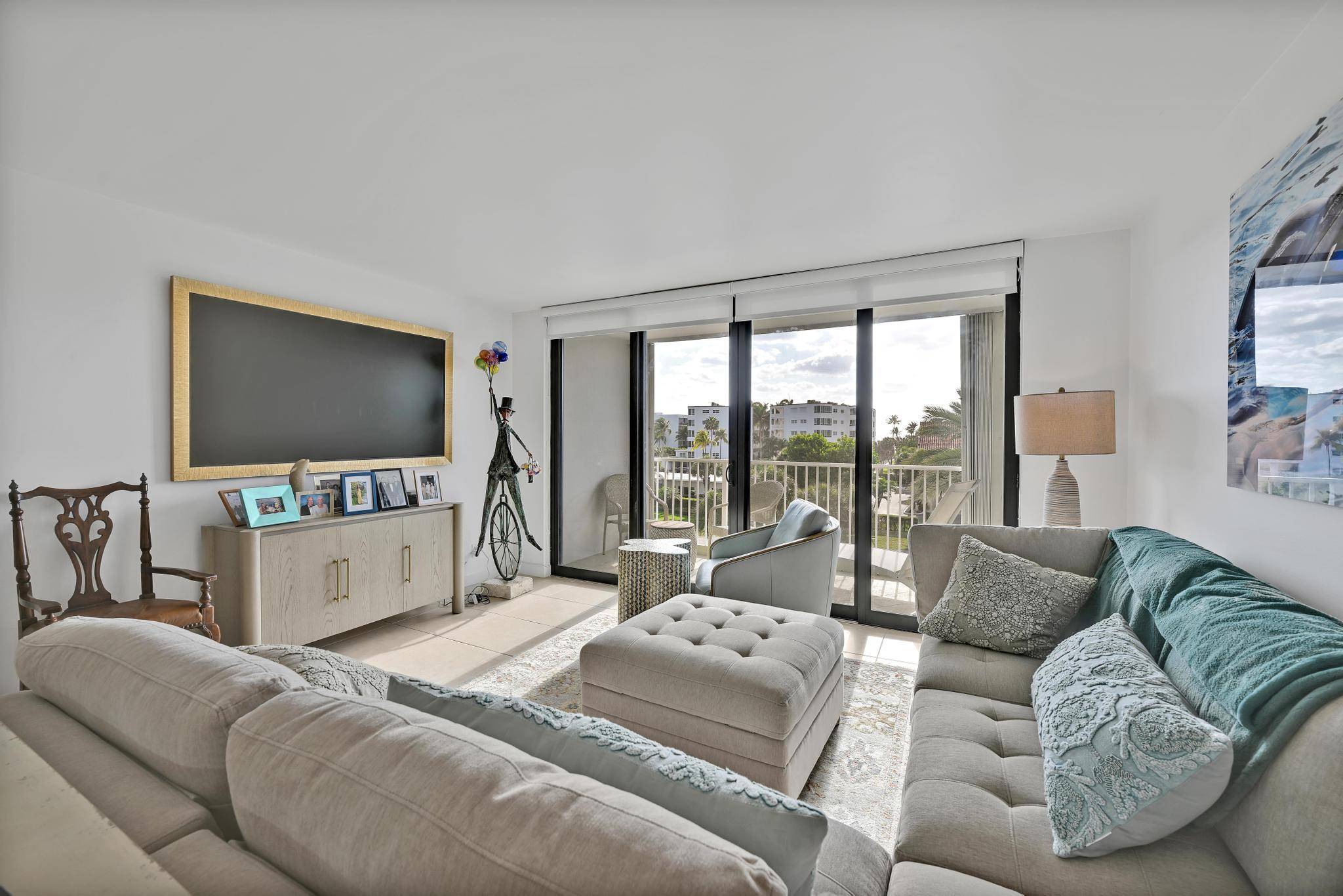 Magnificent 2 Bedroom 2 Bathroom Fully Renovated, FULLY FURNISHED, Directly on Intracoastal and Directly Across From Beach.