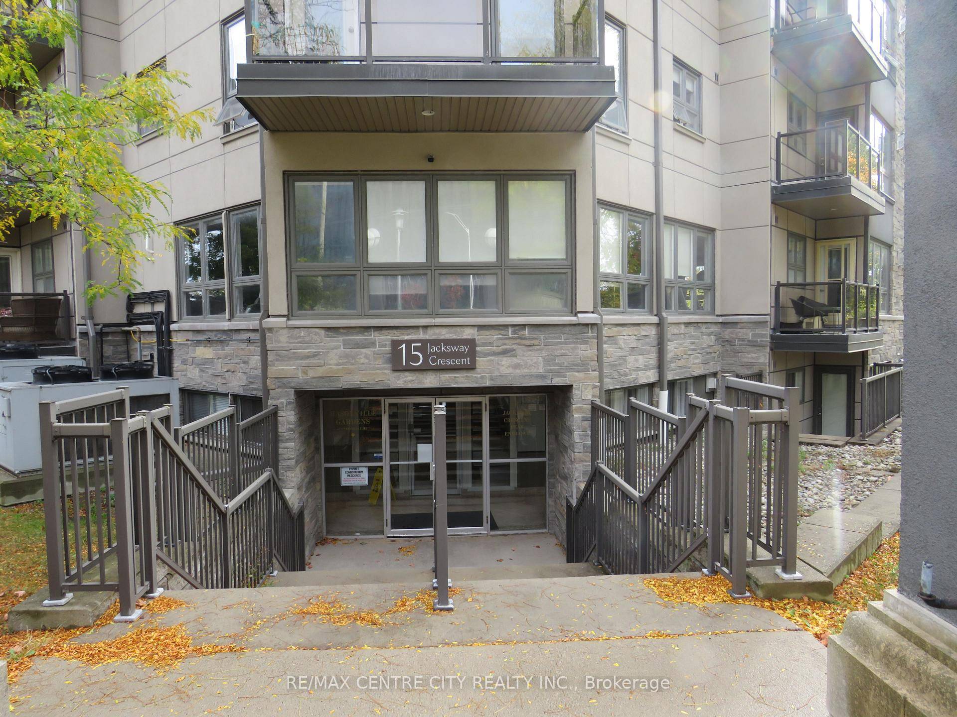 Well maintained 2 bedroom, 1.