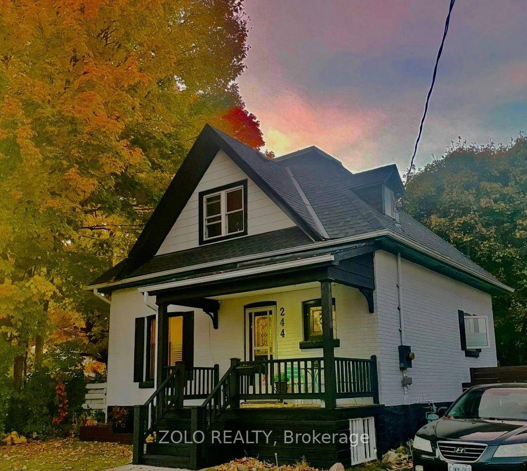 minutes from beautiful Georgian Bay is where you will find this charming, lovingly maintained and furnished character home situated on a rare 90 ft wide lot, bright and cheery home ...