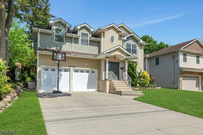 This is the home you have been waiting for !