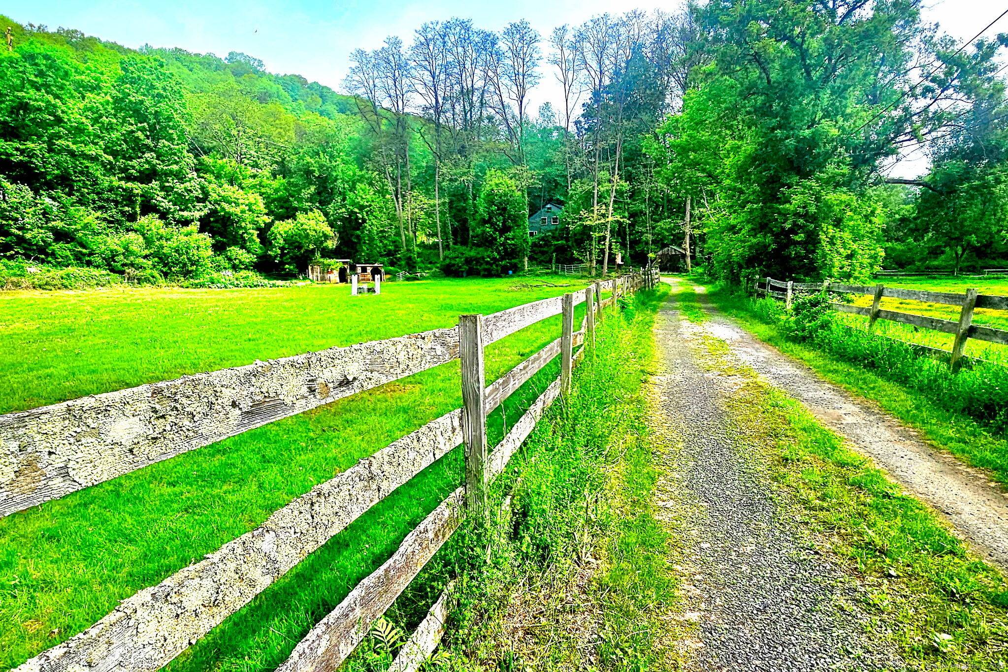 Investors or horse owners welcome !
