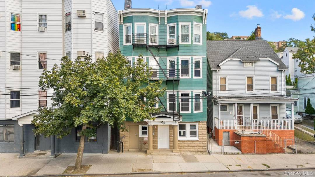 288 Woodworth Avenue Fully Renovated 7 Unit Free Market Building in Prime Yonkers Location Rare opportunity to own a legal free market 7 unit property with no rent stabilization restrictions ...
