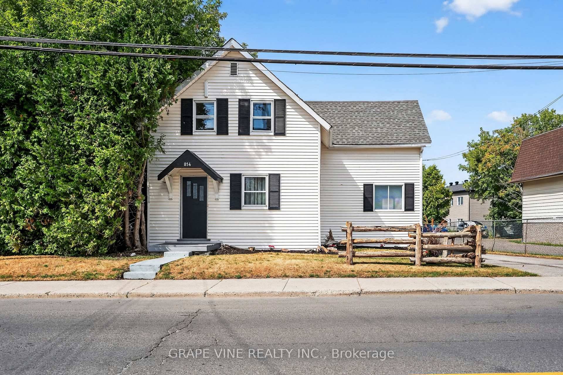 Welcome to 814 Laurier Street in Rockland, Ontario.