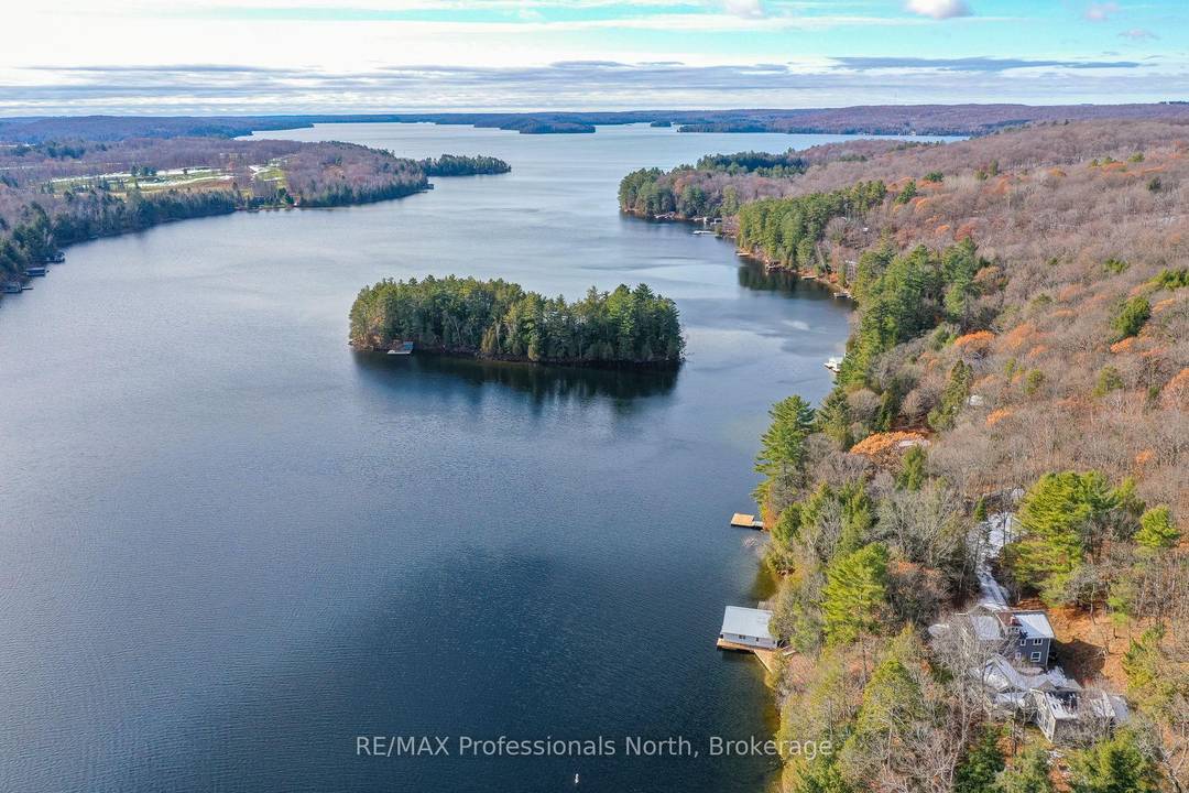 A rare offering on Lake of Bays two beautifully renovated 4 season cottages with 5 bedrooms and 4 bathrooms between them.