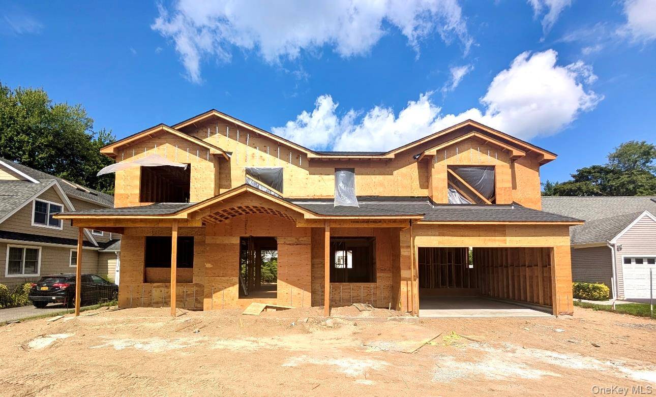 Luxurious New Construction by Prominent Builder !