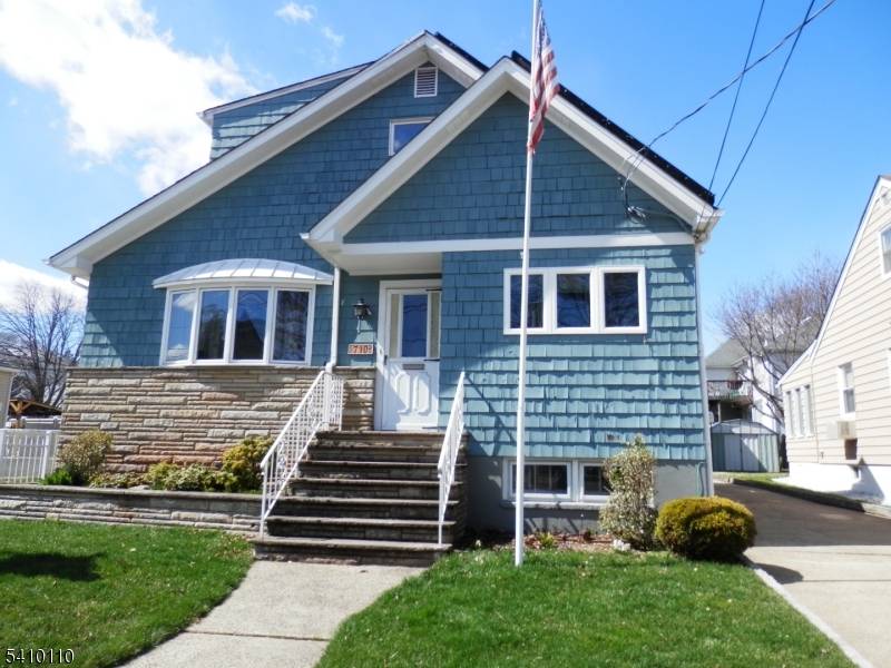 . EXCITING OPPORTUNITY ! !