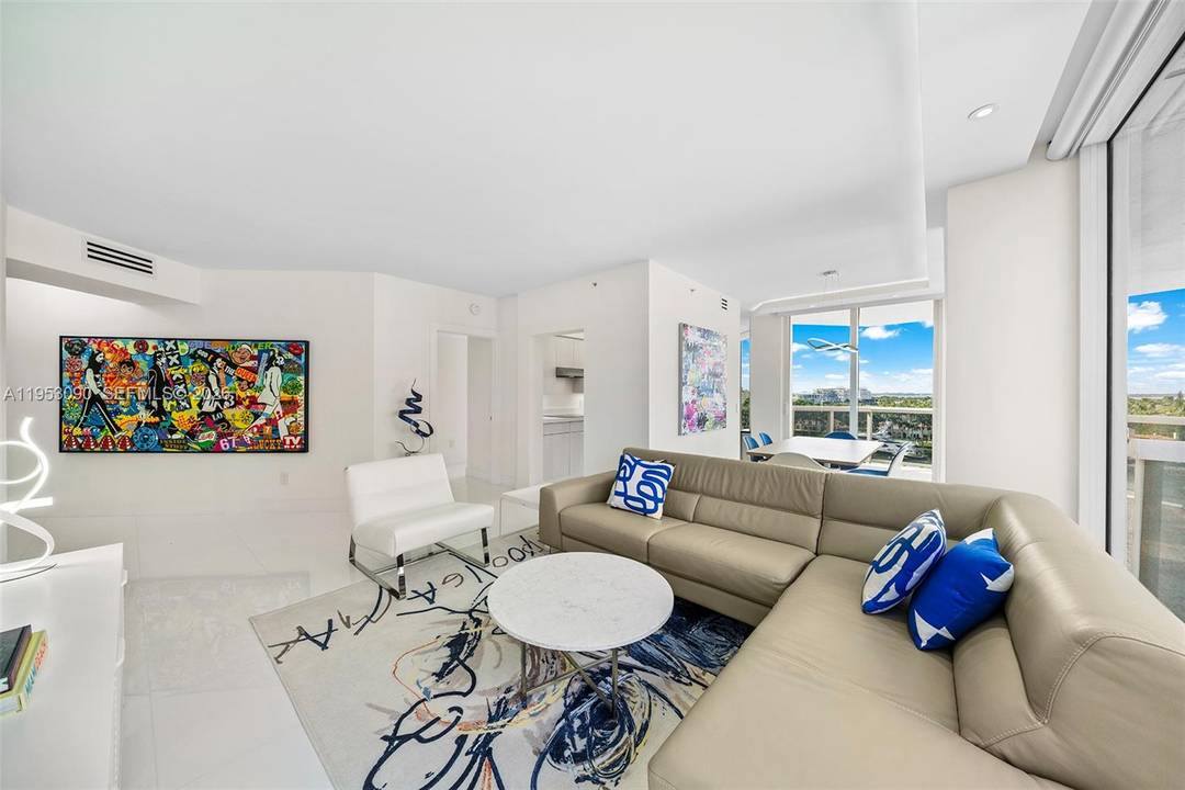A wonderful opportunity to own in one of Miami Beach s most sought after oceanfront buildings.
