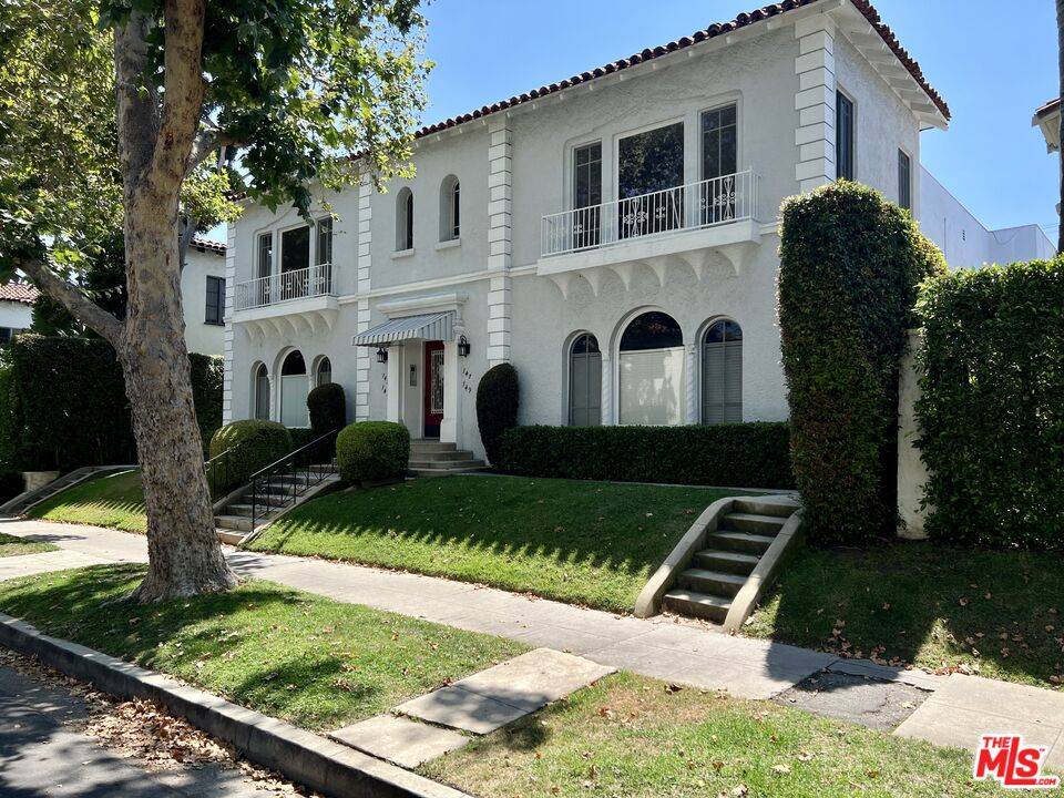 143  N Sycamore Ave 12BR Hancock Park La
