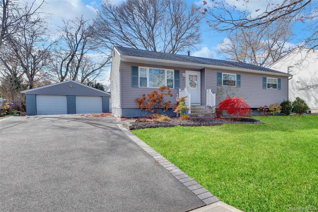 Beautifully Designed amp ; Decorated, Completely Renovated Ranch Only 4 Years Ago !