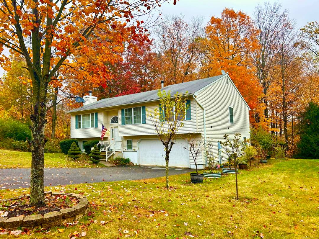 Welcome to 223 Osborn Rd, This beautiful well maintain raise ranch, 3 bedroom, 2.