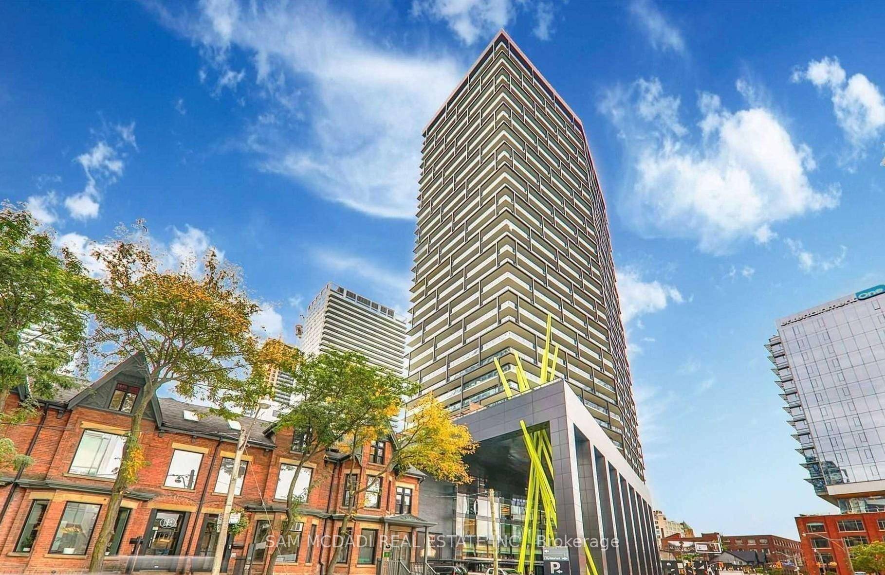 Modern City Living in this Stylish and Luxurious, Furnished 2 Br Corner Unit Total 945 Sqft 655 290, in the Heart of the Entertainment District, 9 Foot Ceilings, Floor To ...