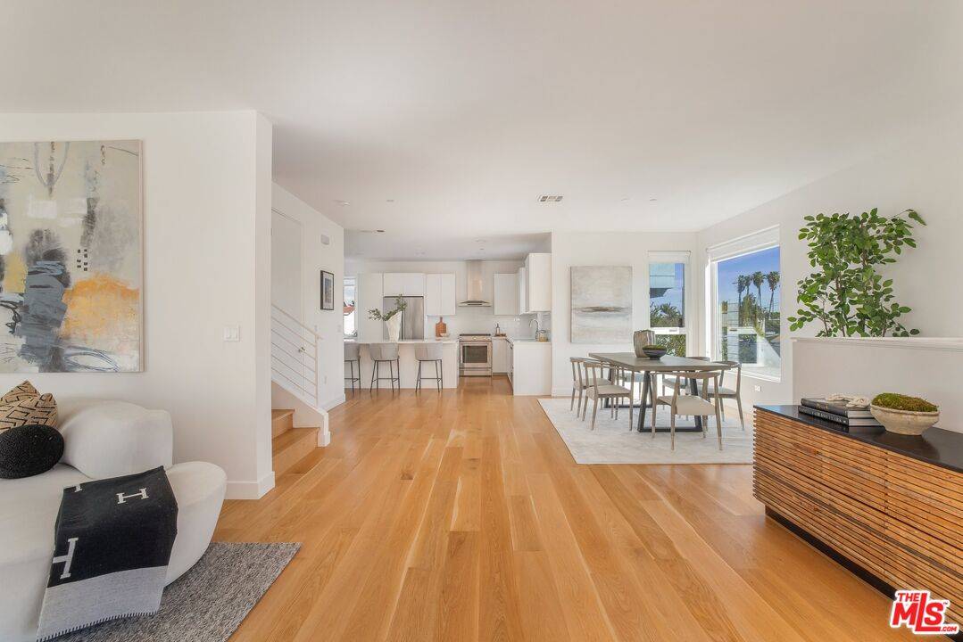 11724 Culver Blvd 4.0 Marina Del Rey LA