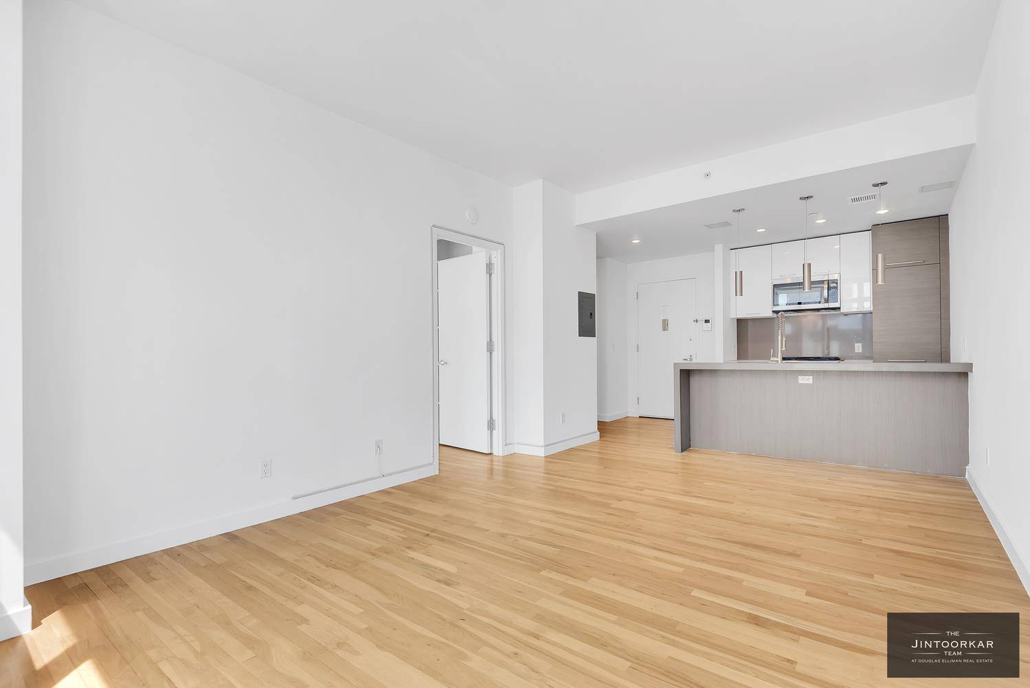 Discover The Pascal East Harlem's Urban Gem Welcome to The Pascal, an architectural landmark in East Harlem, thoughtfully designed by renowned architect Karl Fischer.