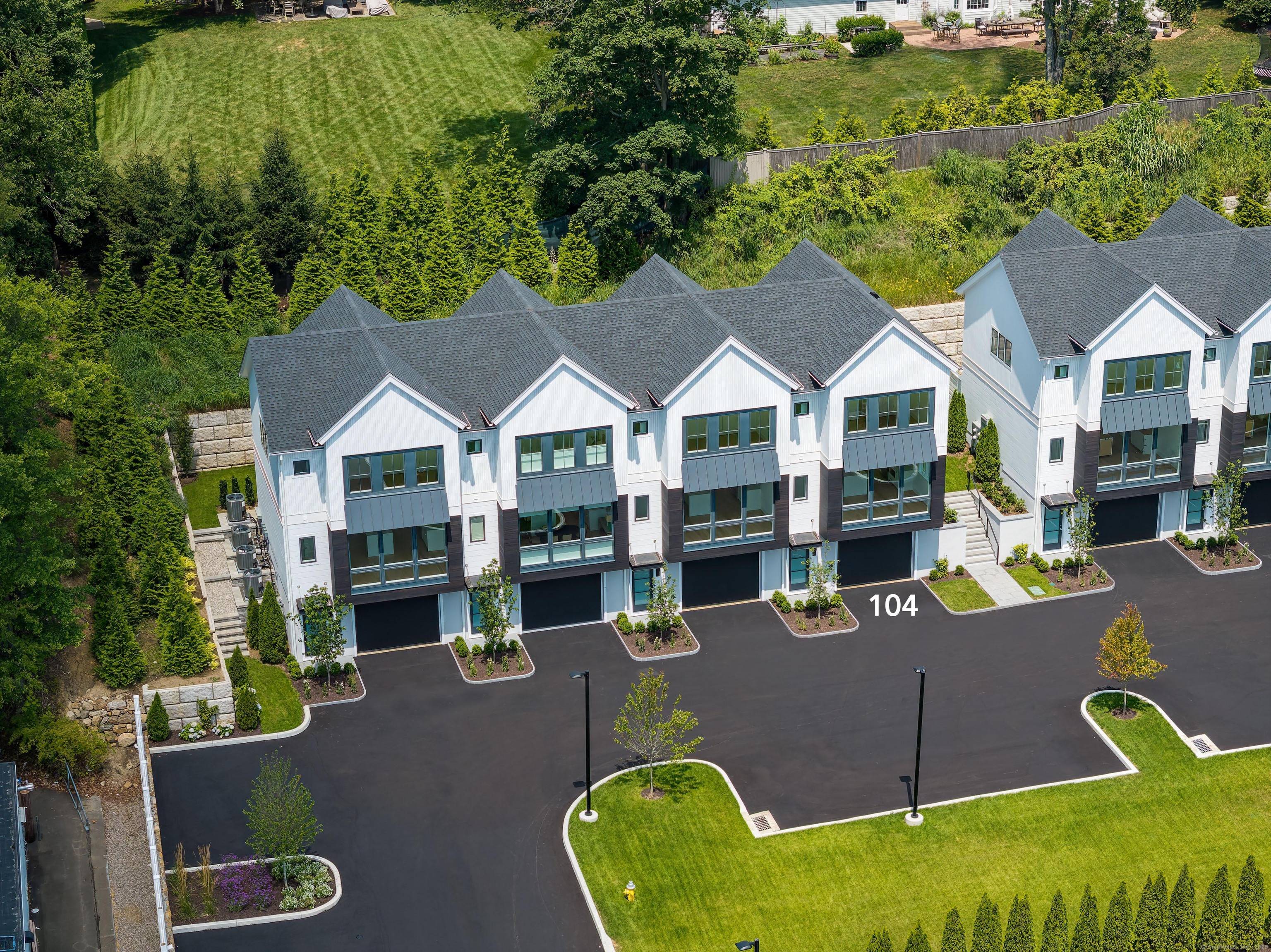 Near Completion Located in the heart of Westport, The Gables of Westport presents a collection of eight luxury townhomes and five flats, offering the ease of in town living with ...