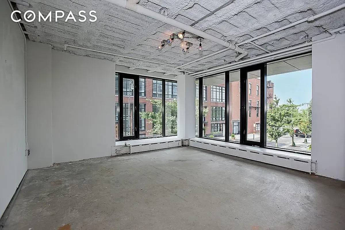 LIVE AND WORK SPACE AVAILABLE NOW.