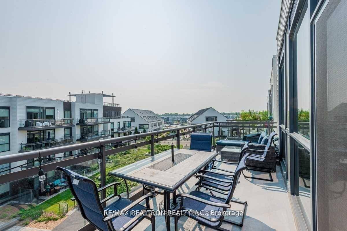 Exceptional View From The Penthouse Condo At Friday Harbour !