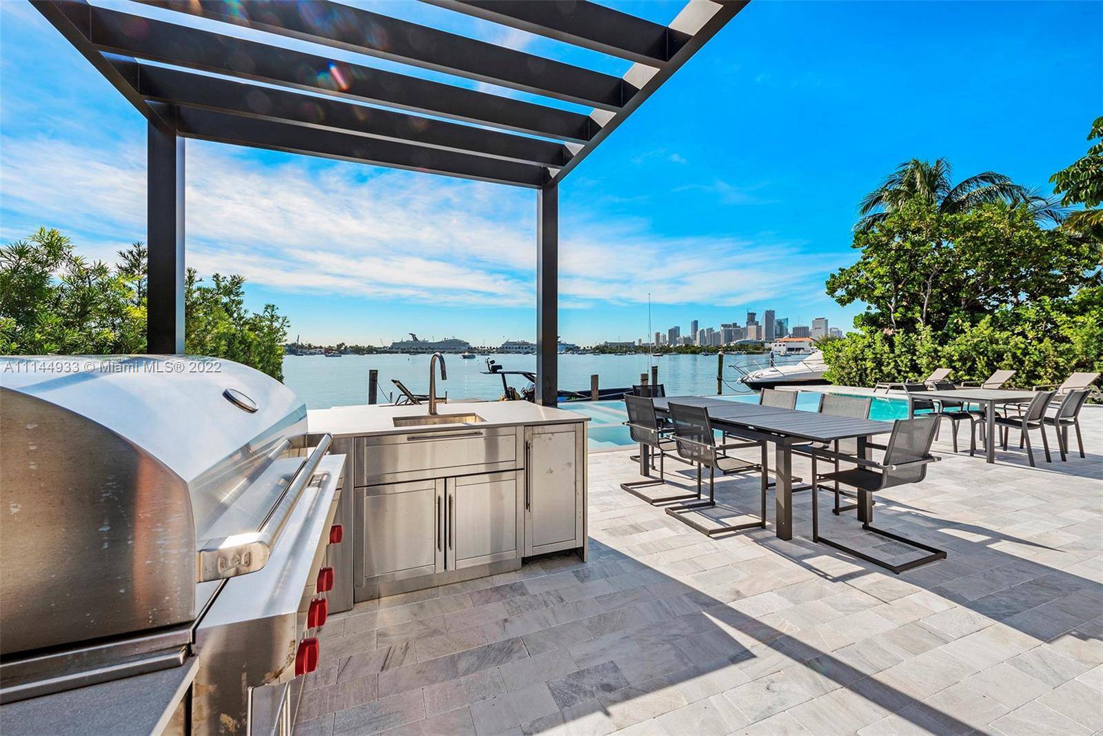 1300 S Venetian Way Florida