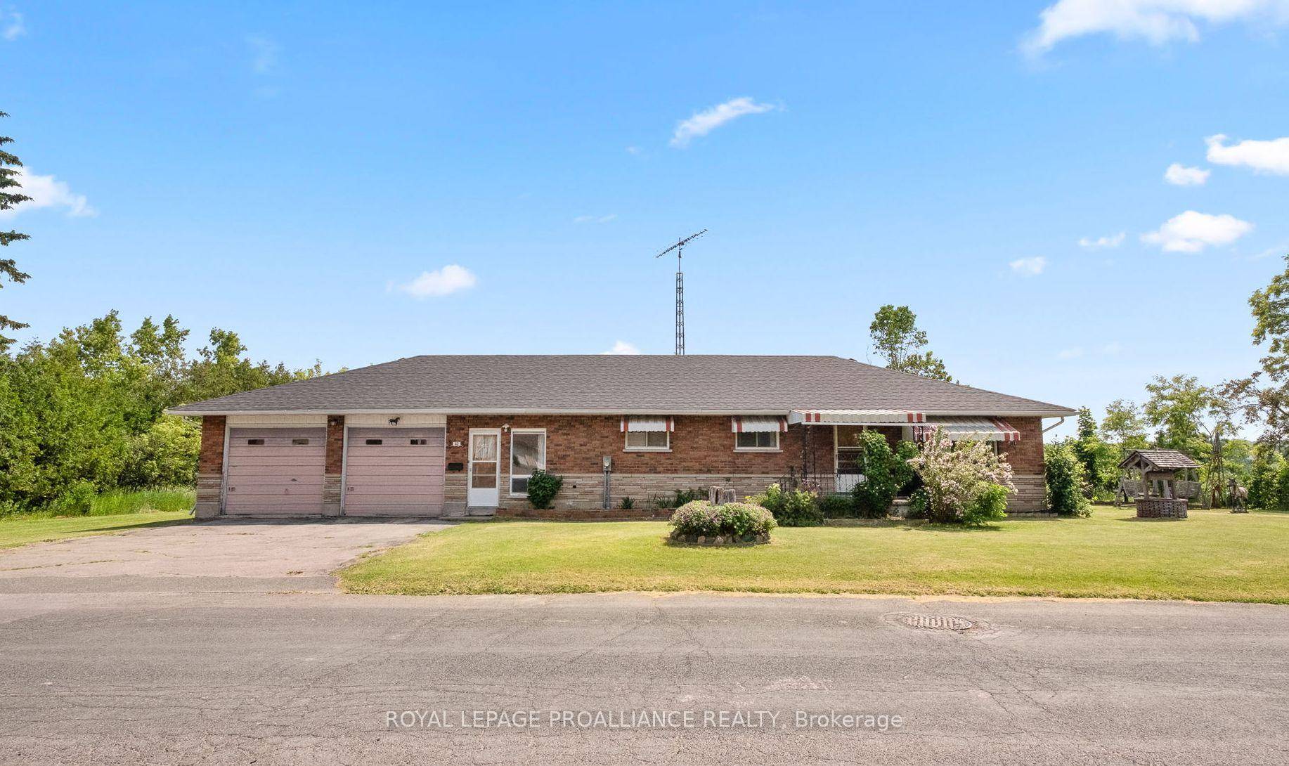 Offered for the first time since it was built in 1972, this solid 3 1 bedroom, 1.