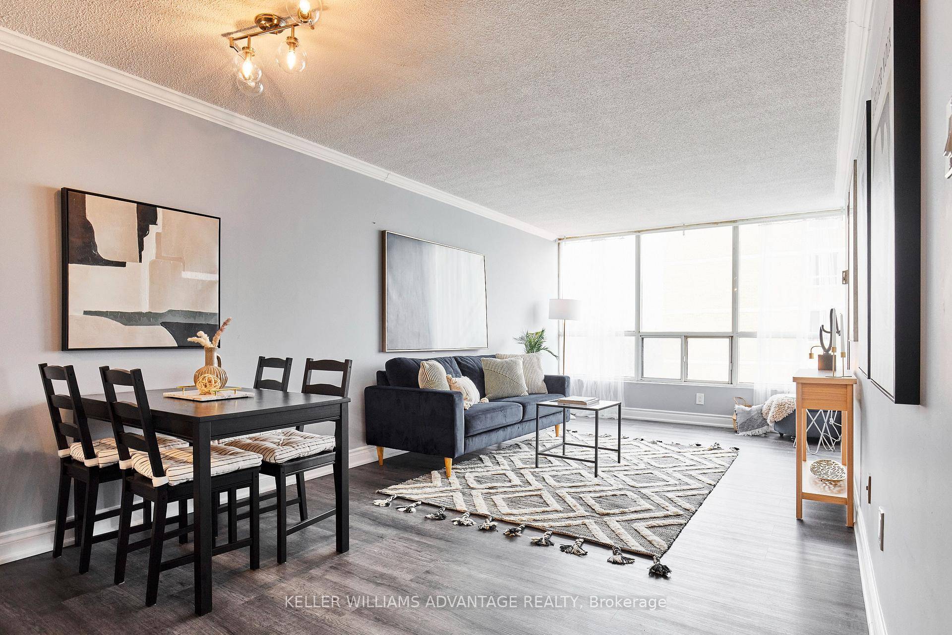Set against a peaceful green backdrop, this beautifully updated 1 bedroom condo is available for lease in a well managed, reputable building.