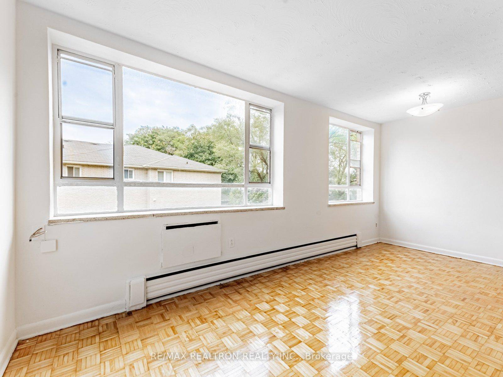 Welcome To This Beautiful 2 Bedroom Suite which Boasts A Stunning View That Will Take Your Breath Away.