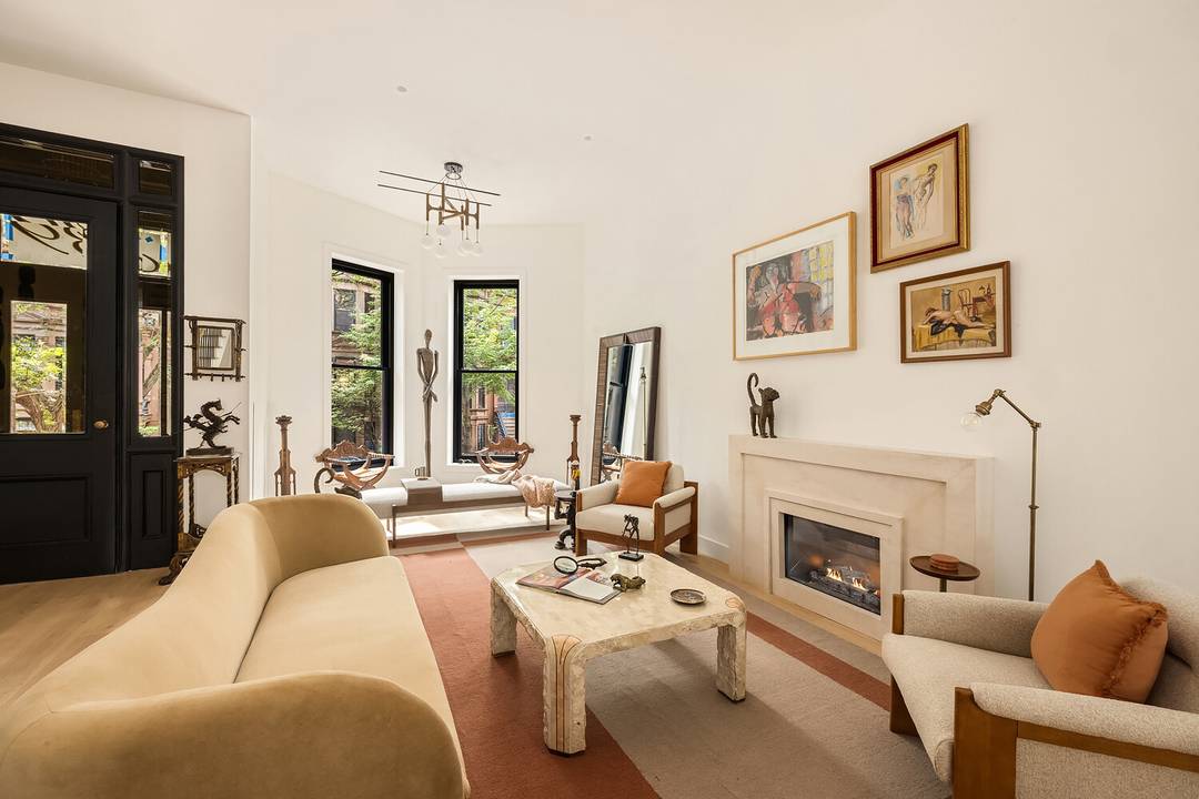 Introducing 839 President Street, located in the heart of the Park Slope Historic District.