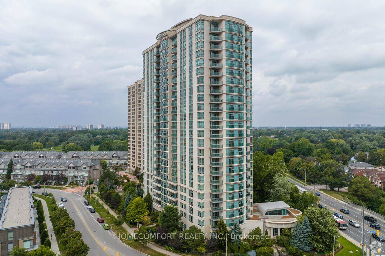 Luxurious Condo By Tridel Legends At Tam O'Shanter.